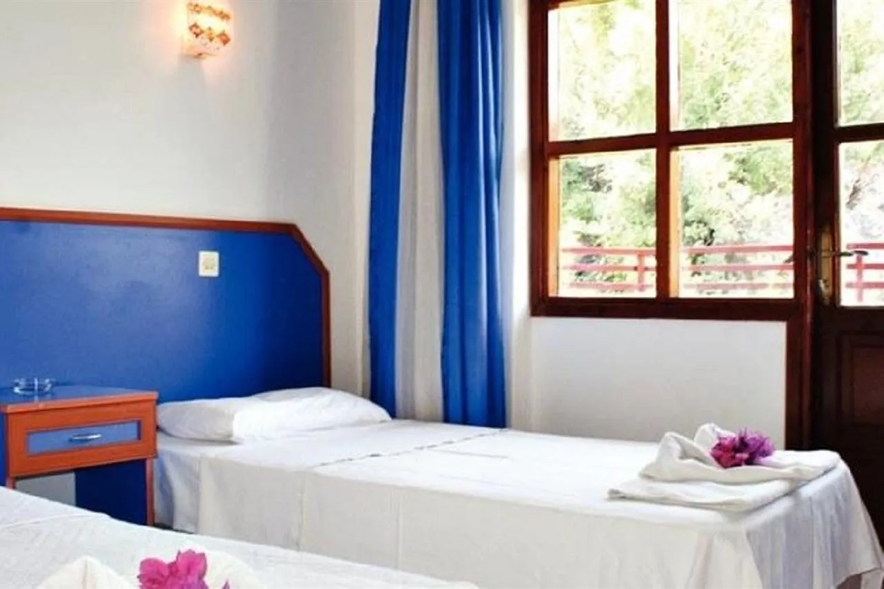Dilhan Hotel 이츠멜레르